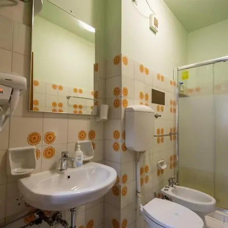 Holly Guest house *